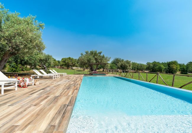 Villa in Scicli - Luxury villa with pool, external kitchen in Scicli, Sicily Villa in Scicli - Luxury villa with pool, external kitchen in Scicli, Sicily