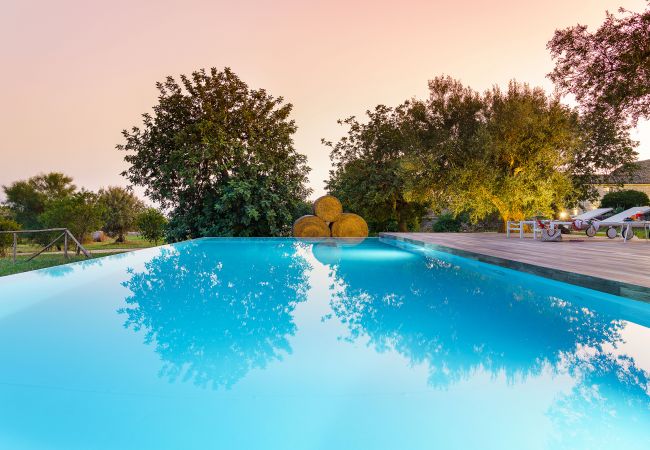 Villa in Scicli - Luxury villa with pool, external kitchen in Scicli, Sicily Villa in Scicli - Luxury villa with pool, external kitchen in Scicli, Sicily
