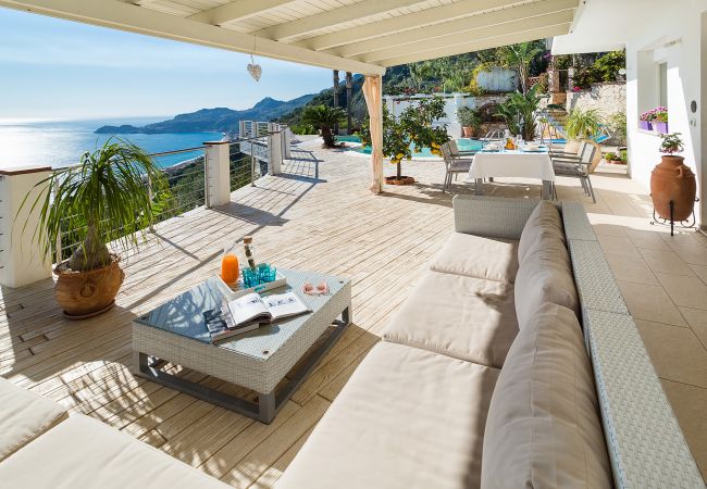 Villa in Taormina - Pool villa with sea view near Taormina, Sicily Villa in Taormina - Pool villa with sea view near Taormina, Sicily