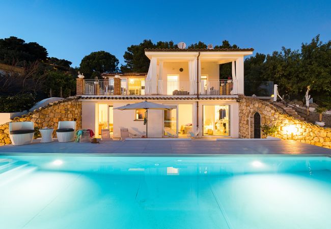 Villa in Licata - Luxury villa with pool Villa in Licata - Luxury villa with pool