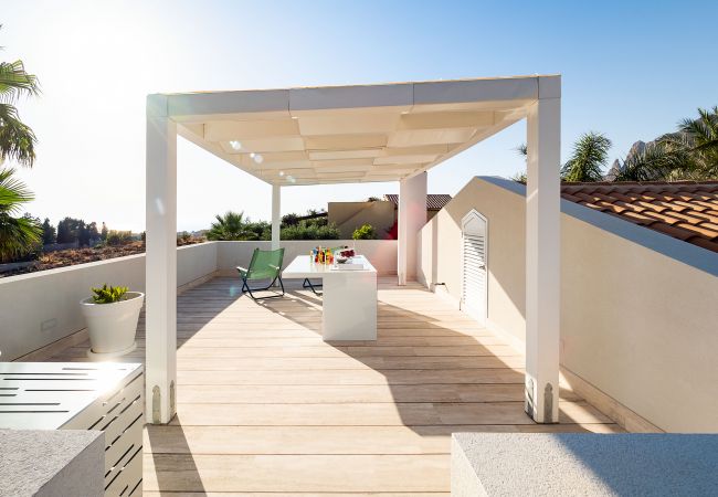 Villa in Custonaci - Exclusive sea villa with pool, Cornino, Sicily Villa in Custonaci - Exclusive sea villa with pool, Cornino, Sicily