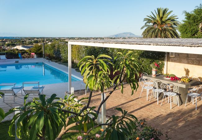 Villa in Marsala - Exclusive villa with pool, external kithchen, in Marsala, Sicily Villa in Marsala - Exclusive villa with pool, external kithchen, in Marsala, Sicily