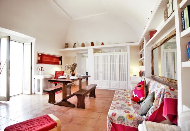 Apartment in Sperlonga - Panoramic Three-Room Apartment in the Historic Center Apartment in Sperlonga - Panoramic Three-Room Apartment in the Historic Center