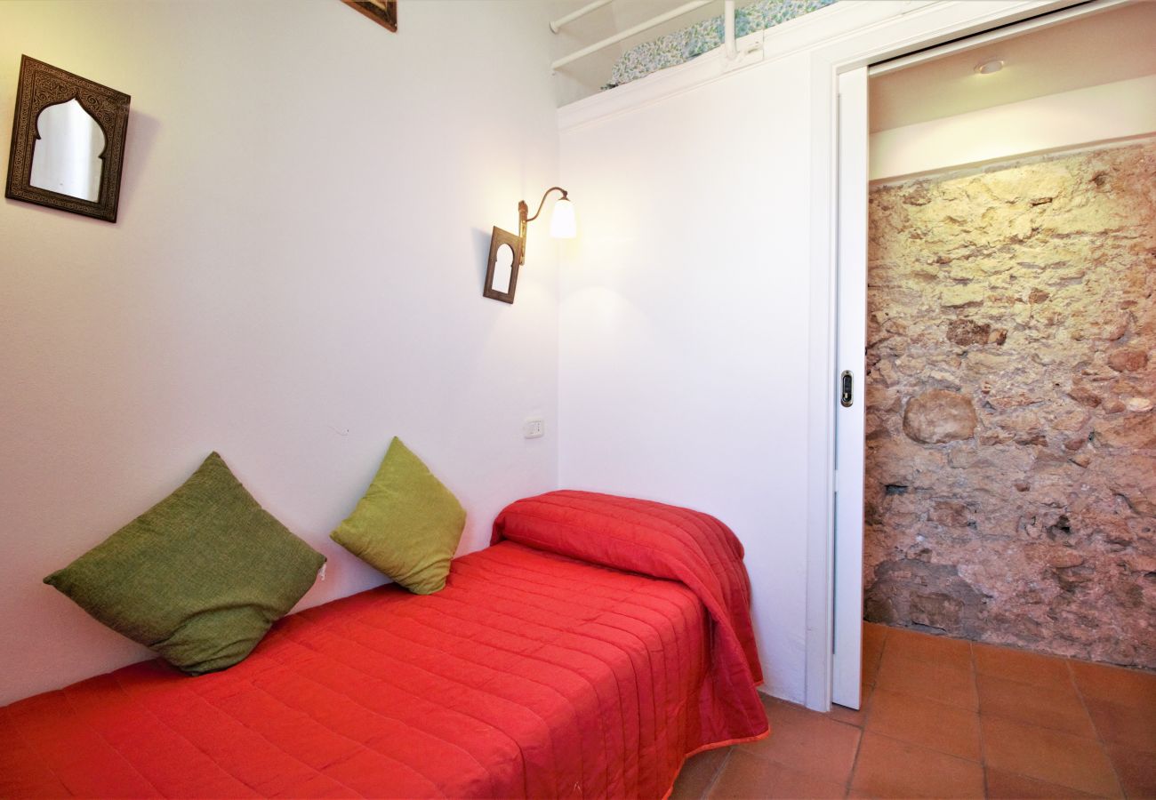 Apartment in Sperlonga - Panoramic Three-Room Apartment in the Historic Center