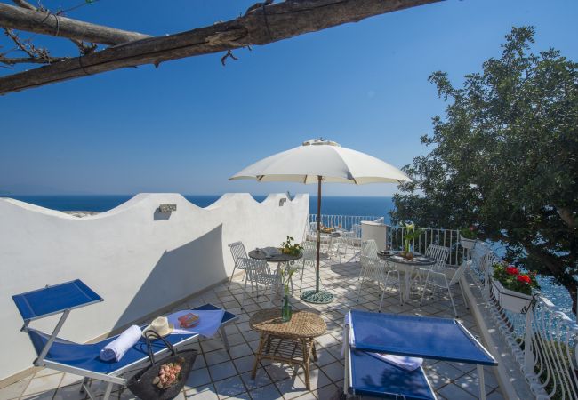 Apartment in Conca dei Marini - Casa Giovannina - charming fisherman's house with stunning views Apartment in Conca dei Marini - Casa Giovannina - charming fisherman's house with stunning views