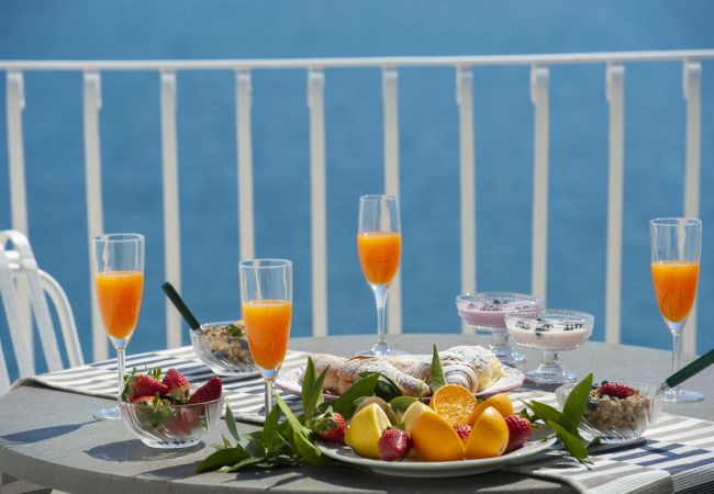 Apartment in Conca dei Marini - Casa Giovannina - charming fisherman's house with stunning views Apartment in Conca dei Marini - Casa Giovannina - charming fisherman's house with stunning views