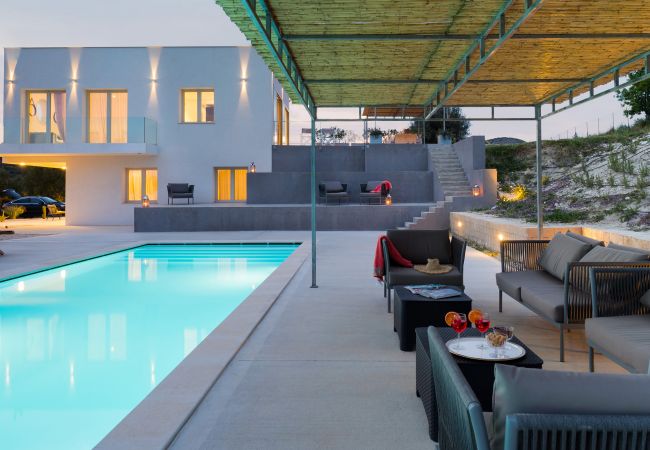Villa in Avola - Designer villa with pool near Noto, Sicily  Villa in Avola - Designer villa with pool near Noto, Sicily
