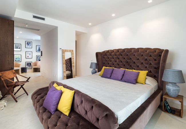 Villa in Avola - Designer villa with pool near Noto, Sicily  Villa in Avola - Designer villa with pool near Noto, Sicily