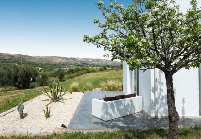 Villa in Avola - Designer villa with pool near Noto, Sicily  Villa in Avola - Designer villa with pool near Noto, Sicily