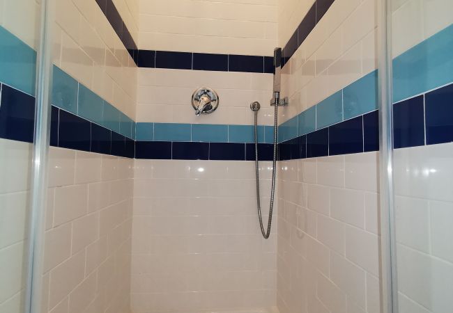 Villa in Bolsena - Villa directly by the sea -Villa Clara for 12 persons Villa in Bolsena - Villa directly by the sea -Villa Clara for 12 persons