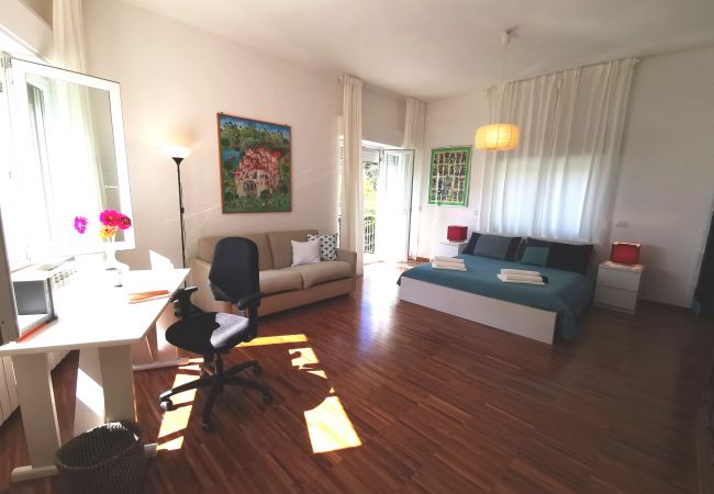 Villa in Bolsena - Villa directly by the sea -Villa Clara for 12 persons Villa in Bolsena - Villa directly by the sea -Villa Clara for 12 persons