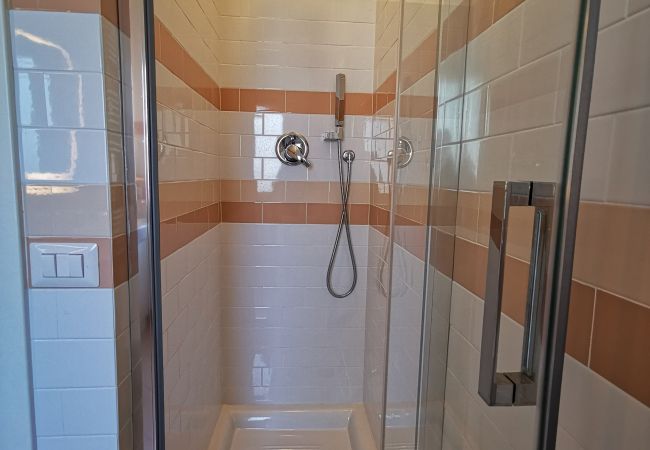 Villa in Bolsena - Villa directly by the sea -Villa Clara for 12 persons Villa in Bolsena - Villa directly by the sea -Villa Clara for 12 persons