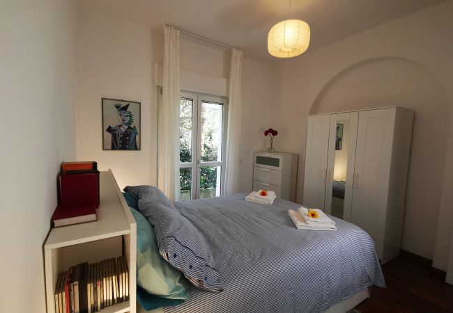 Villa in Bolsena - Villa directly by the sea -Villa Clara for 12 persons Villa in Bolsena - Villa directly by the sea -Villa Clara for 12 persons