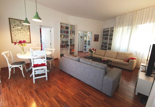 Villa in Bolsena - Villa directly by the sea -Villa Clara for 12 persons Villa in Bolsena - Villa directly by the sea -Villa Clara for 12 persons