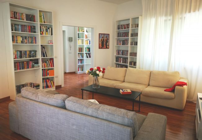 Villa in Bolsena - Villa directly by the sea -Villa Clara for 12 persons Villa in Bolsena - Villa directly by the sea -Villa Clara for 12 persons