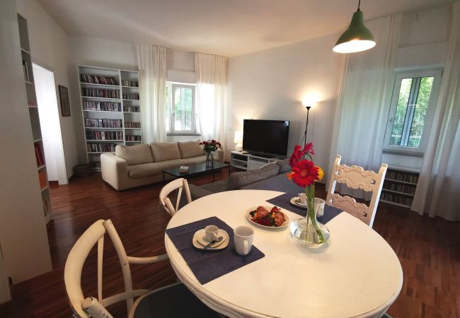 Villa in Bolsena - Villa directly by the sea -Villa Clara for 12 persons Villa in Bolsena - Villa directly by the sea -Villa Clara for 12 persons