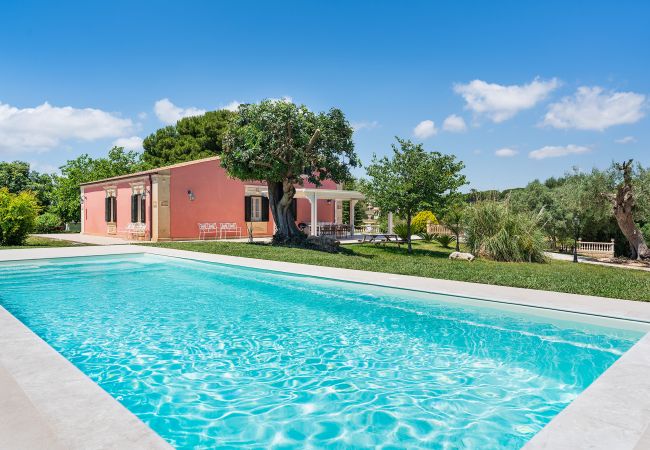 Villa in Fontane Bianche - Pool villa, 300 metres from the beach, Fontane Bianche, Villa in Fontane Bianche - Pool villa, 300 metres from the beach, Fontane Bianche,