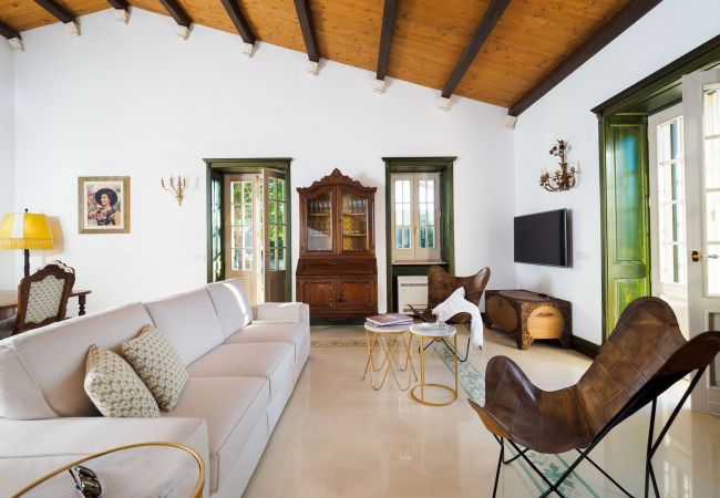 Villa in Fontane Bianche - Pool villa, 300 metres from the beach, Fontane Bianche, Villa in Fontane Bianche - Pool villa, 300 metres from the beach, Fontane Bianche,