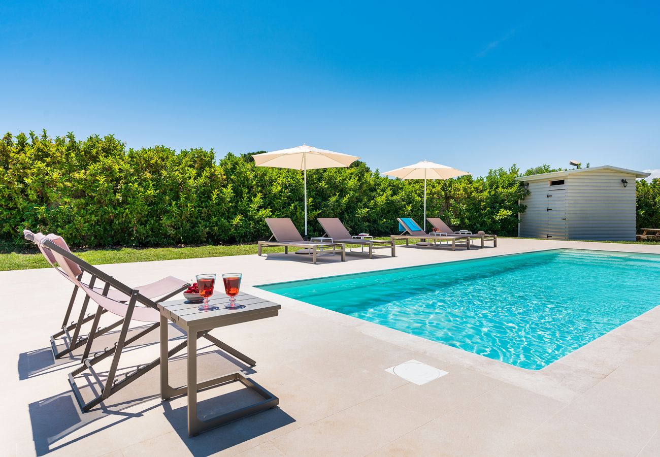 Villa in Fontane Bianche - Pool villa, 300 metres from the beach, Fontane Bianche, Villa in Fontane Bianche - Pool villa, 300 metres from the beach, Fontane Bianche,