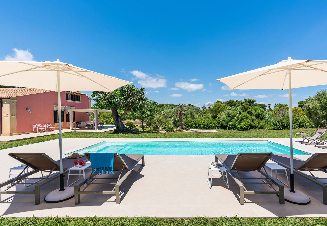 Villa in Fontane Bianche - Pool villa, 300 metres from the beach, Fontane Bianche, Villa in Fontane Bianche - Pool villa, 300 metres from the beach, Fontane Bianche,