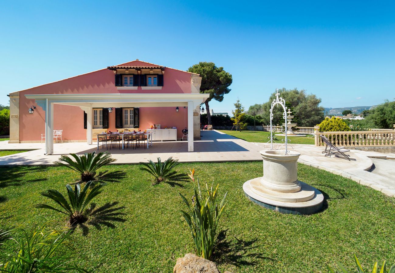 Villa in Fontane Bianche - Pool villa, 300 metres from the beach, Fontane Bianche, Villa in Fontane Bianche - Pool villa, 300 metres from the beach, Fontane Bianche,