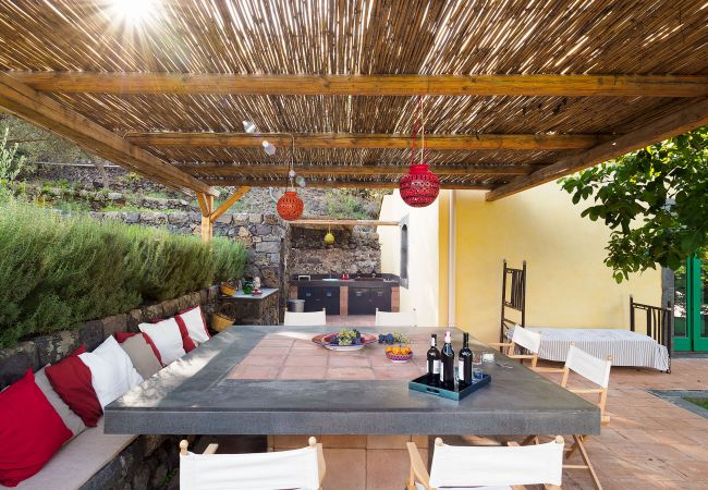 Villa in Randazzo - Charming villa with pool in Randazzo, Sicily   Villa in Randazzo - Charming villa with pool in Randazzo, Sicily