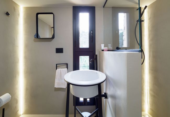 Apartment in Taormina - Luxury seafront apartment with terrace and Jacuzzi, Taormina, Sicily Apartment in Taormina - Luxury seafront apartment with terrace and Jacuzzi, Taormina, Sicily