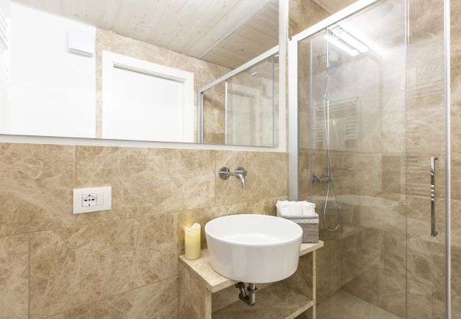 Apartment in Venezia -  Elegant Fornasa Vecia Canal View R&R Apartment in Venezia -  Elegant Fornasa Vecia Canal View R&R