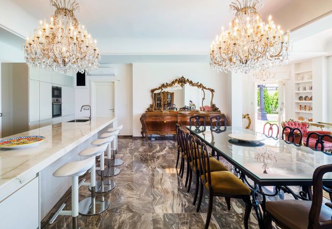 Villa in Capo d´Orlando - Luxury Villa with pool near Capo D'Orlando, with sea views towards the Aeolian Islands, Sicily. Villa in Capo d´Orlando - Luxury Villa with pool near Capo D'Orlando, with sea views towards the Aeolian Islands, Sicily.