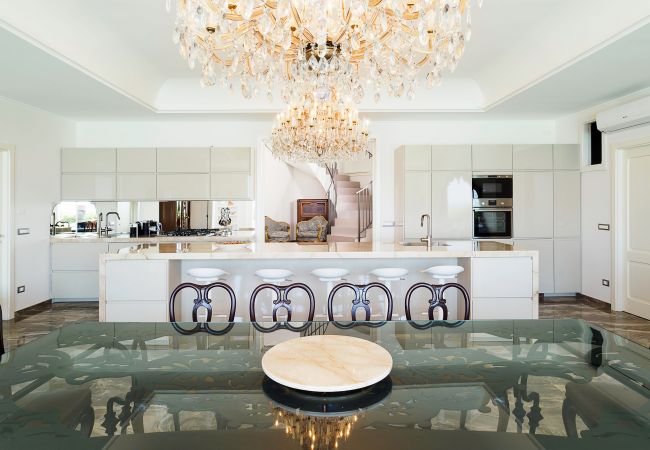 Villa in Capo d´Orlando - Luxury Villa with pool near Capo D'Orlando, with sea views towards the Aeolian Islands, Sicily. Villa in Capo d´Orlando - Luxury Villa with pool near Capo D'Orlando, with sea views towards the Aeolian Islands, Sicily.