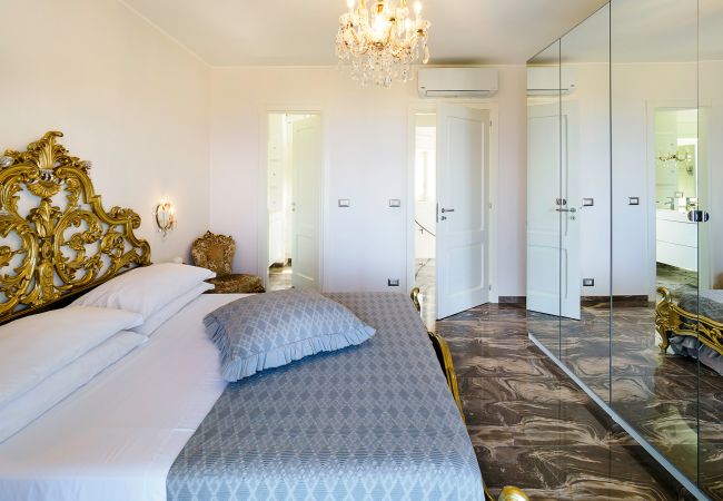 Villa in Capo d´Orlando - Luxury Villa with pool near Capo D'Orlando, with sea views towards the Aeolian Islands, Sicily. Villa in Capo d´Orlando - Luxury Villa with pool near Capo D'Orlando, with sea views towards the Aeolian Islands, Sicily.