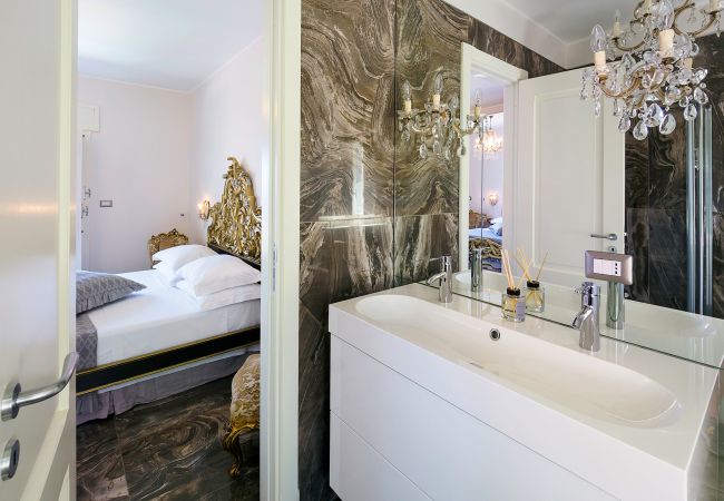 Villa in Capo d´Orlando - Luxury Villa with pool near Capo D'Orlando, with sea views towards the Aeolian Islands, Sicily. Villa in Capo d´Orlando - Luxury Villa with pool near Capo D'Orlando, with sea views towards the Aeolian Islands, Sicily.