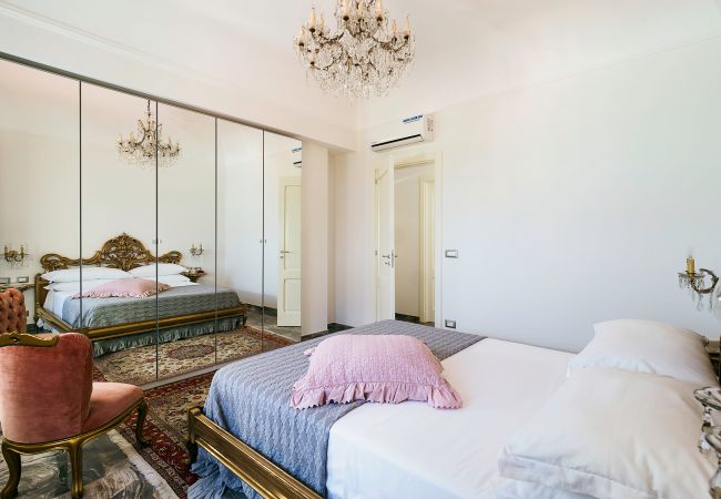 Villa in Capo d´Orlando - Luxury Villa with pool near Capo D'Orlando, with sea views towards the Aeolian Islands, Sicily. Villa in Capo d´Orlando - Luxury Villa with pool near Capo D'Orlando, with sea views towards the Aeolian Islands, Sicily.