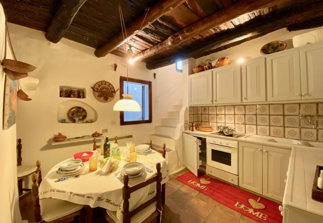 Apartment in Sperlonga - Independent historic residence with a sea-view terrace Apartment in Sperlonga - Independent historic residence with a sea-view terrace