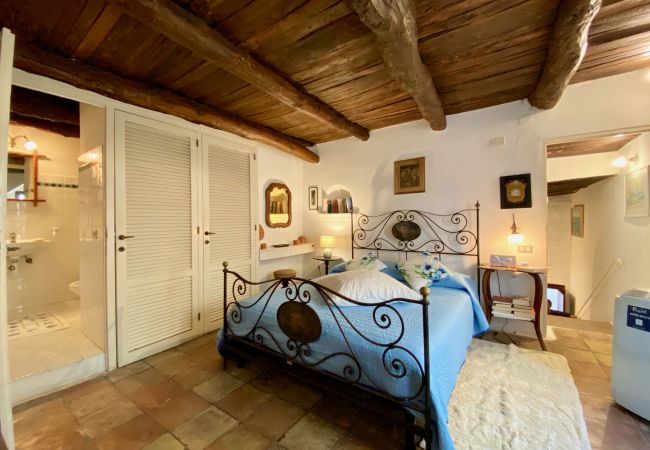 Apartment in Sperlonga - Independent historic residence with a sea-view terrace Apartment in Sperlonga - Independent historic residence with a sea-view terrace