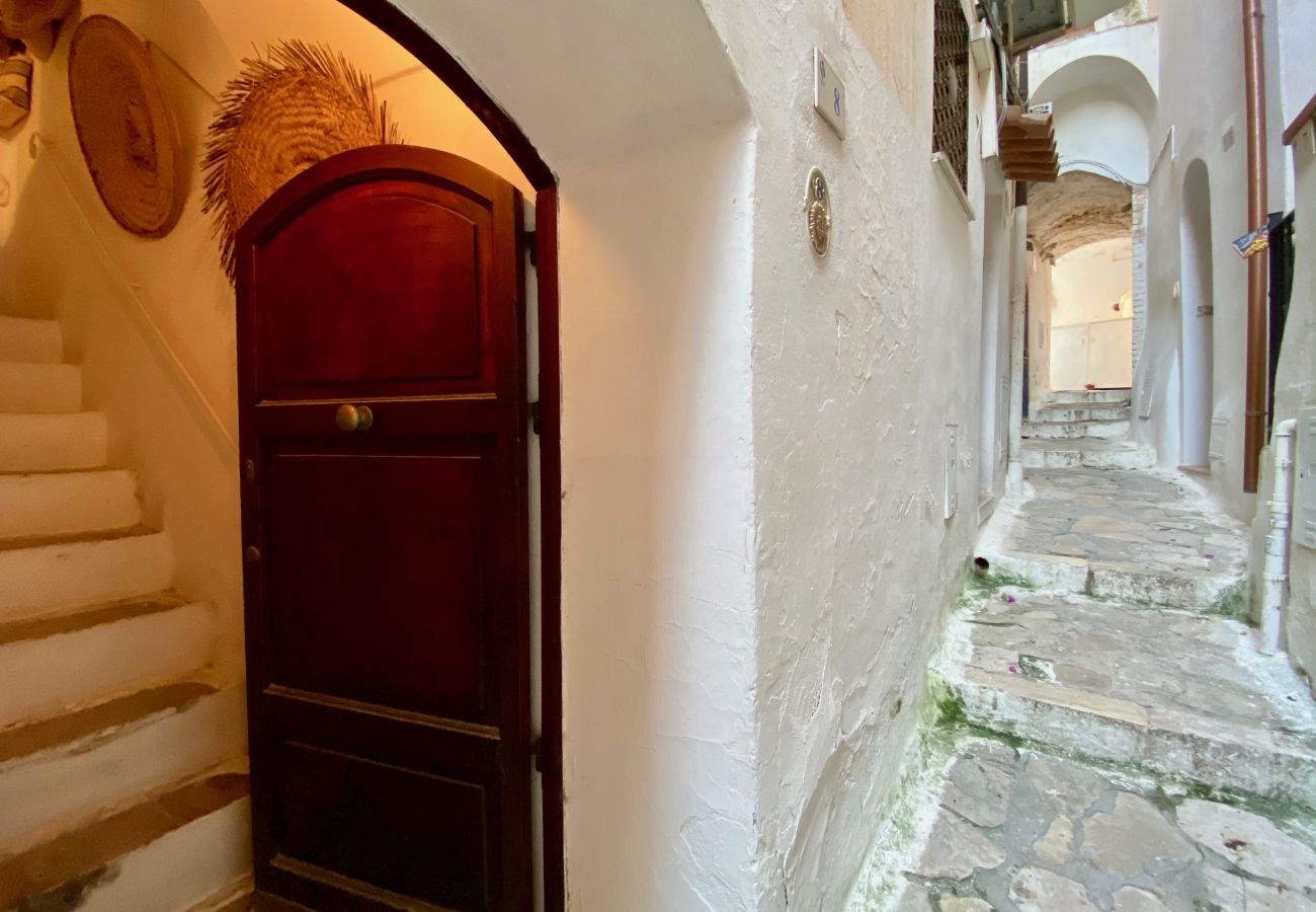 Apartment in Sperlonga - Typical apartment in the heart of the historic center