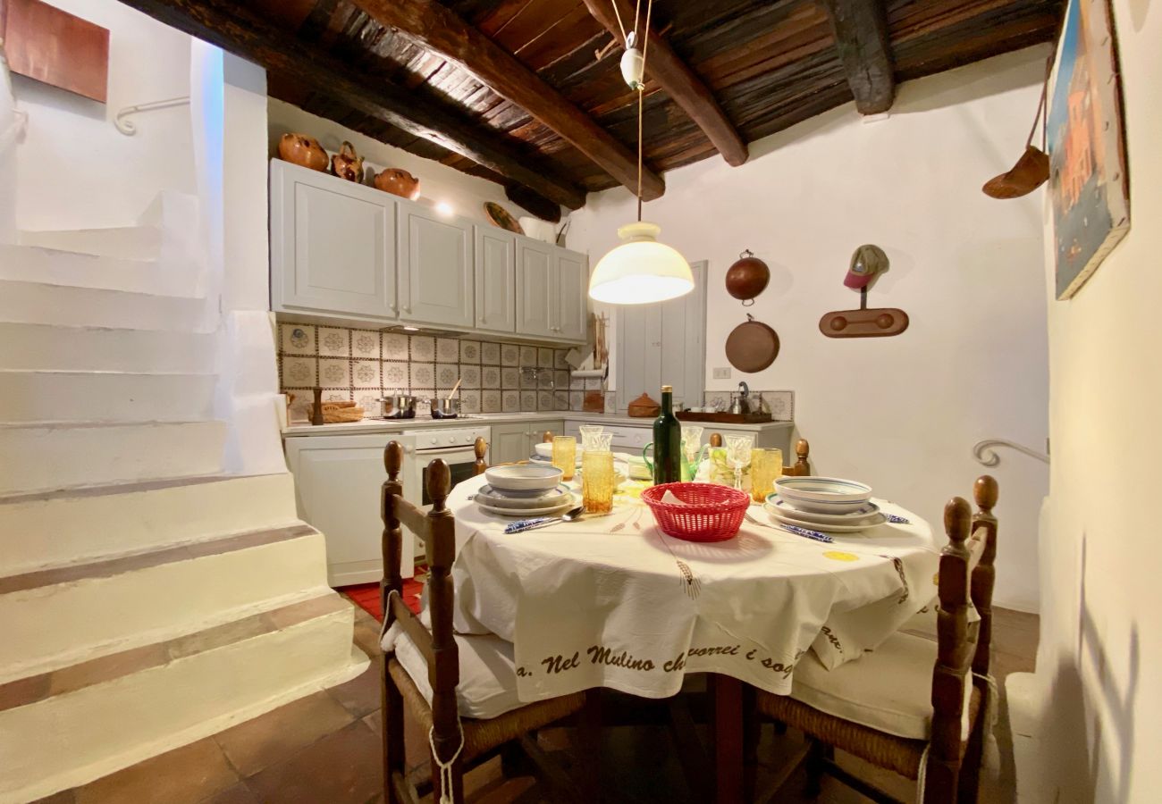 Apartment in Sperlonga - Typical apartment in the heart of the historic center