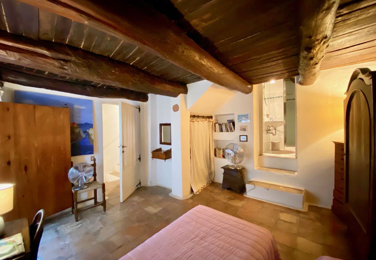 Apartment in Sperlonga - Typical apartment in the heart of the historic center