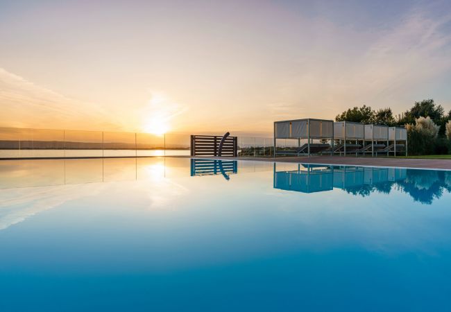 Villa in Siracusa - Villa with pool and direct access to the rocks below in Siracusa, Sicily Villa in Siracusa - Villa with pool and direct access to the rocks below in Siracusa, Sicily