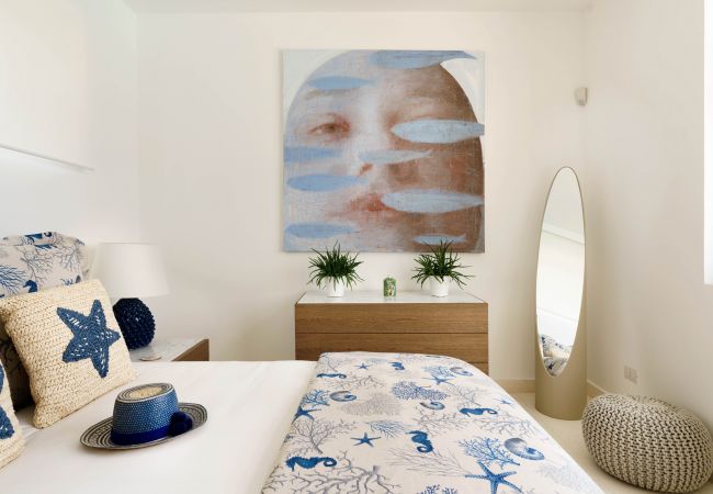 Villa in Siracusa - Villa with pool and direct access to the rocks below in Siracusa, Sicily Villa in Siracusa - Villa with pool and direct access to the rocks below in Siracusa, Sicily