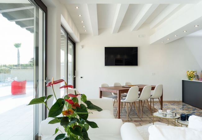 Villa in Ribera - Luxury villa with pool situated near Ribera, Agrigento, Sicily – 6 pax Villa in Ribera - Luxury villa with pool situated near Ribera, Agrigento, Sicily – 6 pax