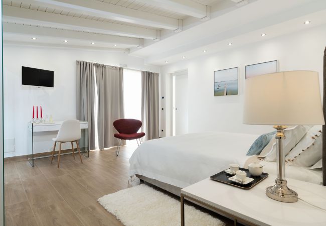 Villa in Ribera - Luxury villa with pool situated near Ribera, Agrigento, Sicily – 6 pax Villa in Ribera - Luxury villa with pool situated near Ribera, Agrigento, Sicily – 6 pax