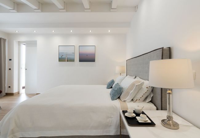 Villa in Ribera - Luxury villa with pool situated near Ribera, Agrigento, Sicily – 6 pax Villa in Ribera - Luxury villa with pool situated near Ribera, Agrigento, Sicily – 6 pax