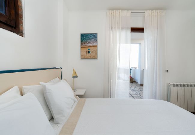 Villa in Ribera - Luxury villa with pool situated near Ribera, Agrigento, Sicily – 6 pax Villa in Ribera - Luxury villa with pool situated near Ribera, Agrigento, Sicily – 6 pax