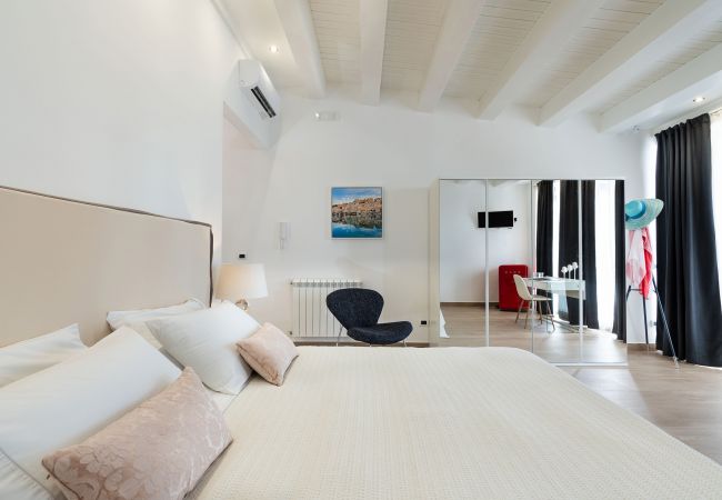 Villa in Ribera - Luxury villa with pool situated near Ribera, Agrigento, Sicily – 6 pax Villa in Ribera - Luxury villa with pool situated near Ribera, Agrigento, Sicily – 6 pax