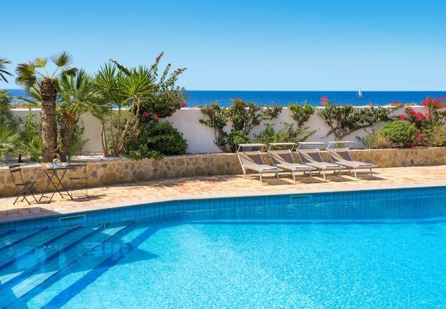 Villa in San Vito Lo Capo - Beautiful villa with pool just a few hundred metres from San Vito Lo Capo’s beach Villa in San Vito Lo Capo - Beautiful villa with pool just a few hundred metres from San Vito Lo Capo’s beach