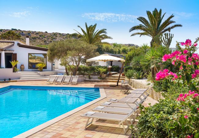 Villa in San Vito Lo Capo - Beautiful villa with pool just a few hundred metres from San Vito Lo Capo’s beach Villa in San Vito Lo Capo - Beautiful villa with pool just a few hundred metres from San Vito Lo Capo’s beach