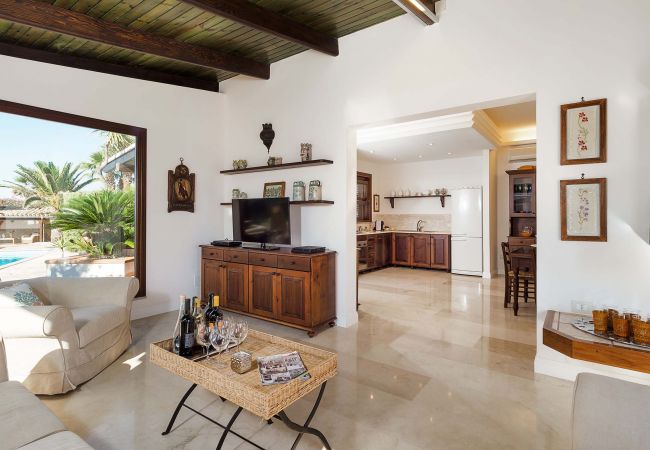 Villa in San Vito Lo Capo - Beautiful villa with pool just a few hundred metres from San Vito Lo Capo’s beach Villa in San Vito Lo Capo - Beautiful villa with pool just a few hundred metres from San Vito Lo Capo’s beach