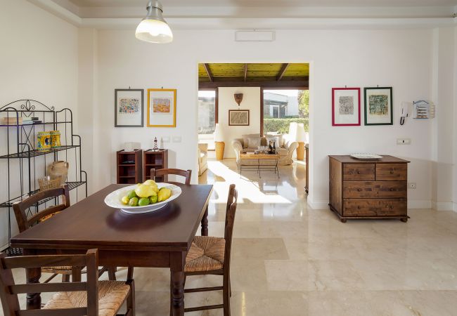 Villa in San Vito Lo Capo - Beautiful villa with pool just a few hundred metres from San Vito Lo Capo’s beach Villa in San Vito Lo Capo - Beautiful villa with pool just a few hundred metres from San Vito Lo Capo’s beach