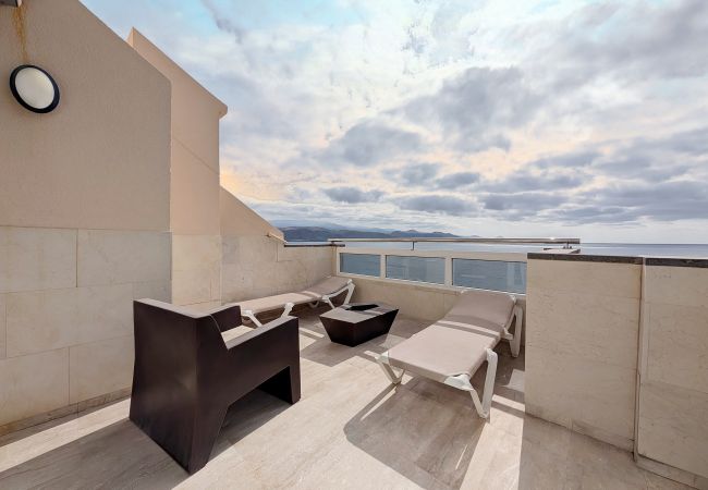  in Las Palmas de Gran Canaria - Awesome beachfront terrace By CanariasGetaway 